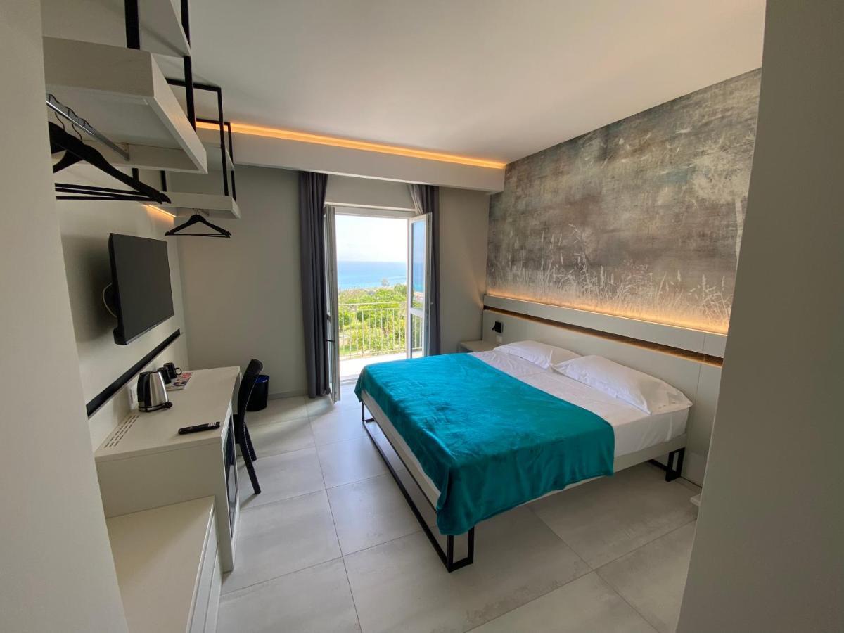 Aether Suites Tropea - Free Private Parking Zewnętrze zdjęcie
